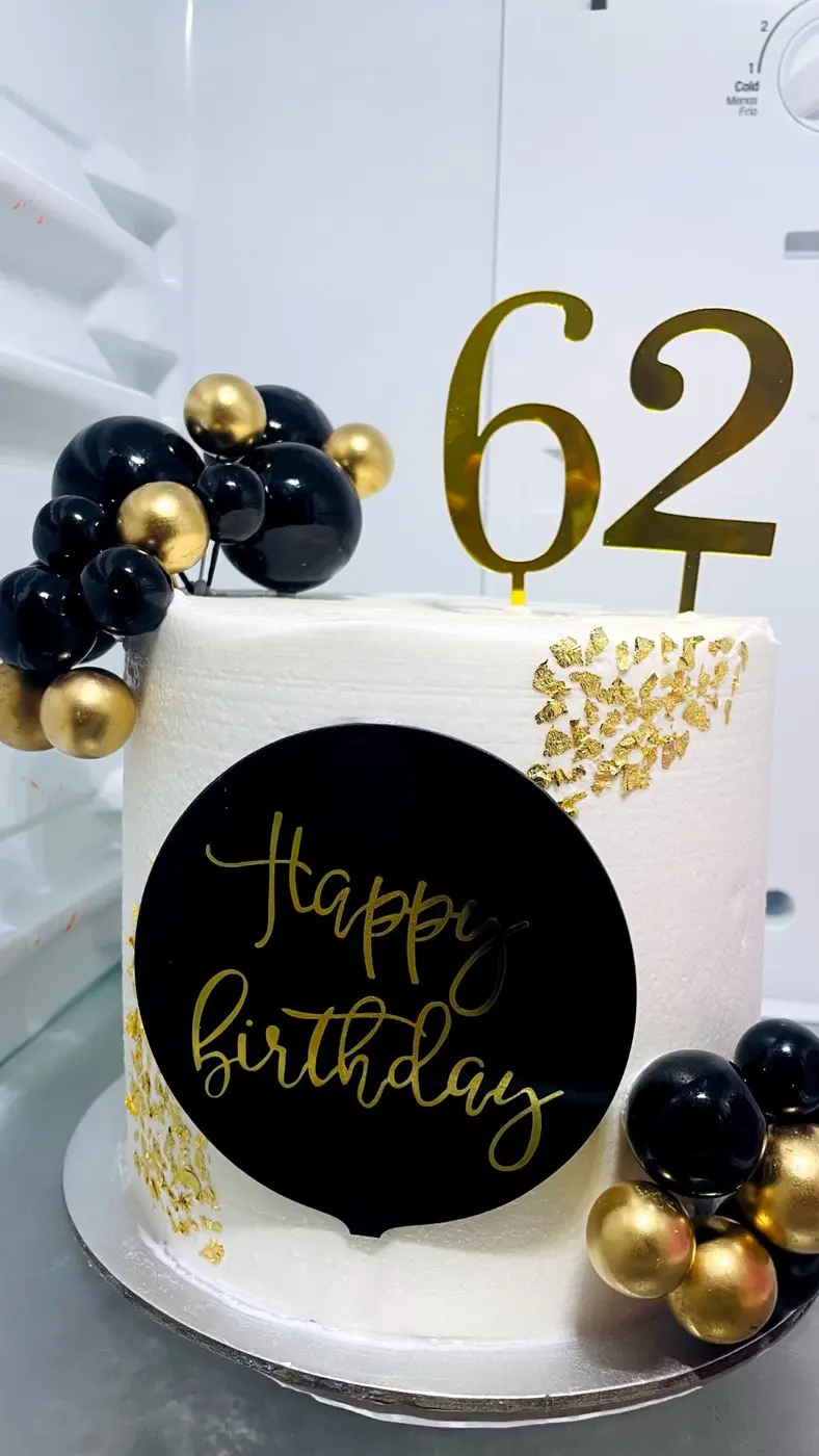 Elegant black, white & gold 62nd birthday cake ✨